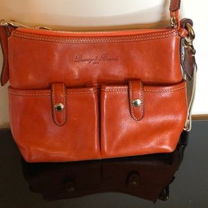 Dooney& Burke crossbody bag